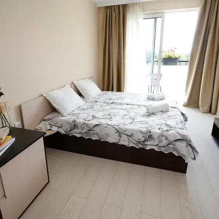 Stayinn Rainbow Beachfront By Asteri ساني بيتش